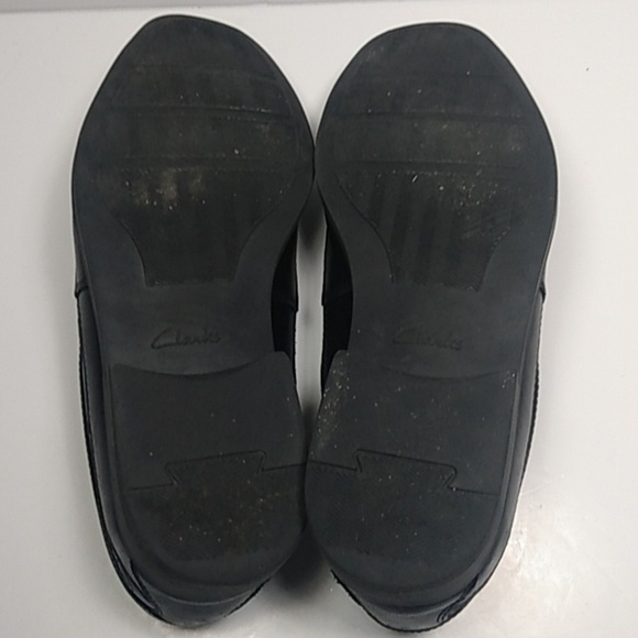 CLARKS Ultimate Comfort Collection Men's Black Slip -on Shoe size 9 1/2 M - Picture 11 of 11
